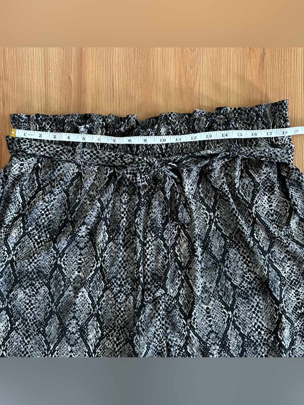 LuLaRoe Snake Print High Waist Paperbag Shorts - Black & Gray - Picture 2 of 7